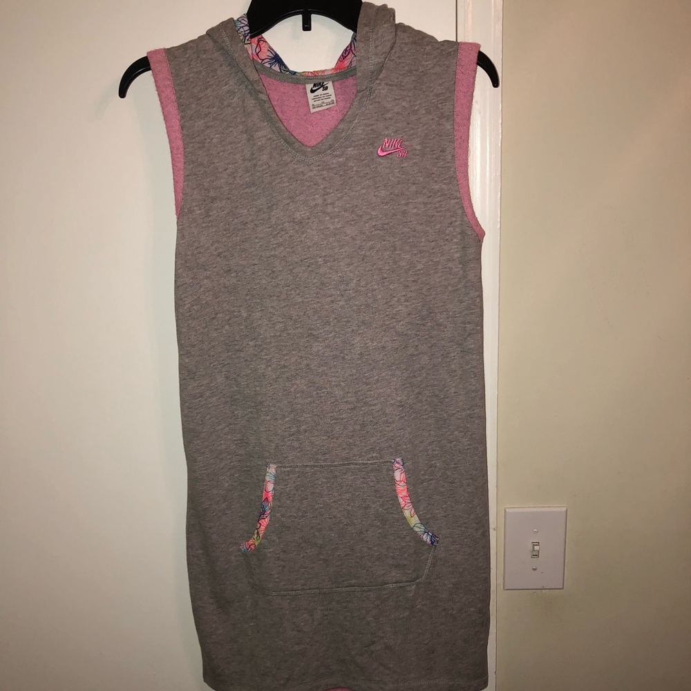 Kids dress! Can fit petite adults!!!
